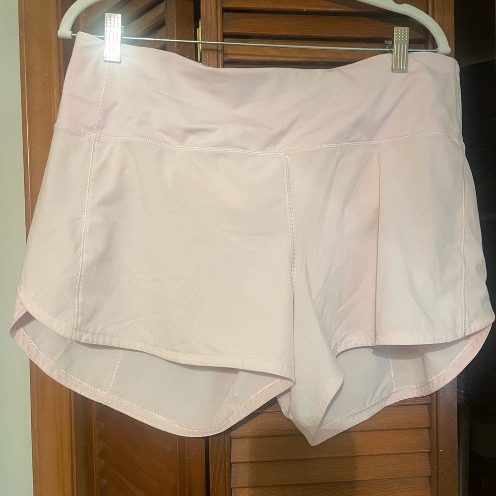 Lululemon Strawberry Milkshake Speed up short